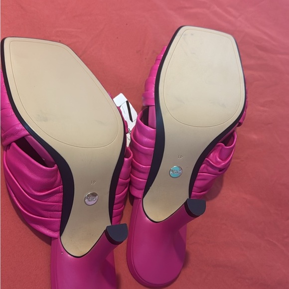 Zara Brand New Heels - Picture 5 of 7